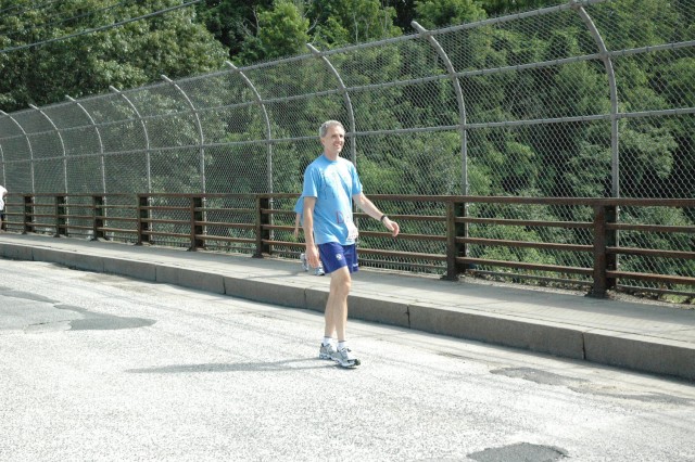DSC_9022.jpg  (106.5 Kb)