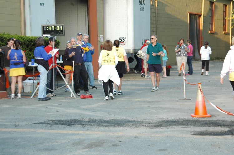 090513-Roses404.jpg  (99.7 Kb)