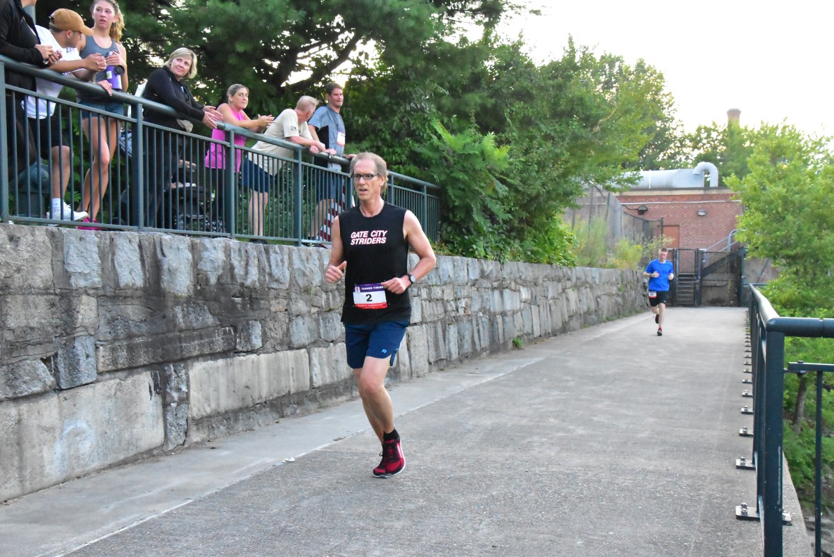 DSC_0382.jpg  (272.3 Kb)