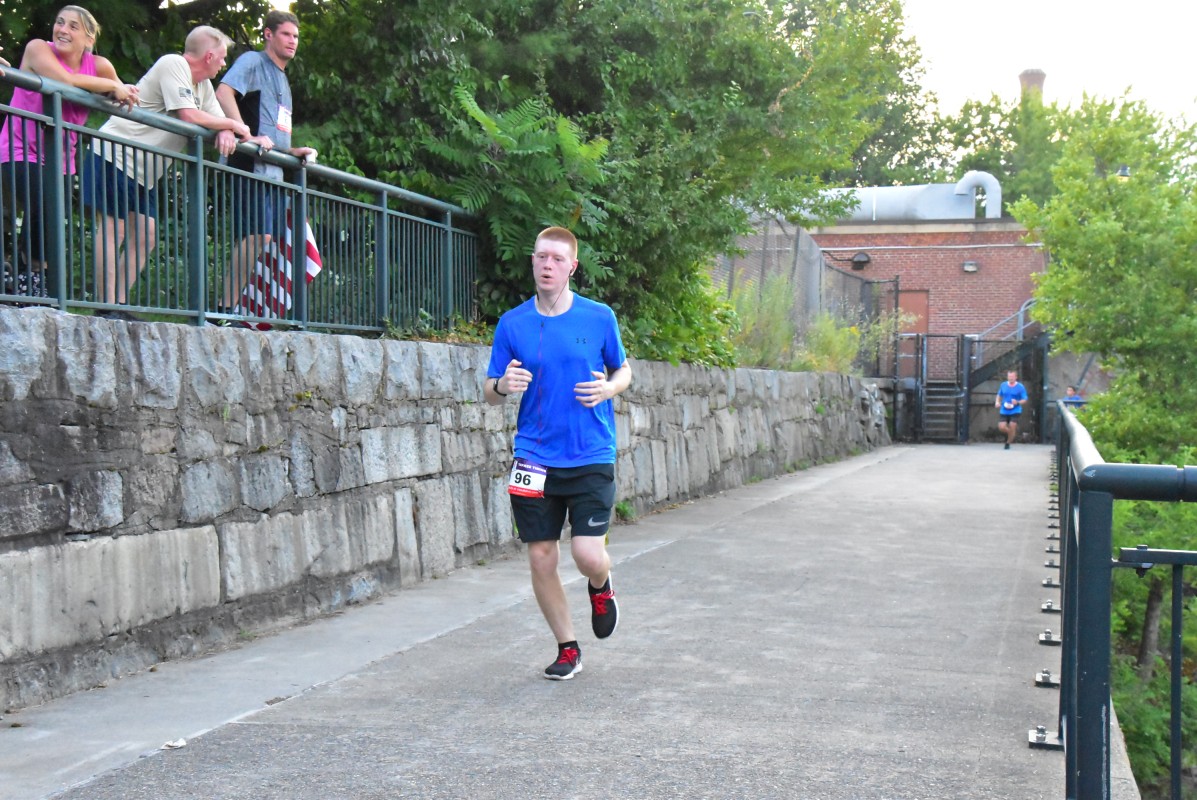 DSC_0384.jpg  (268.9 Kb)