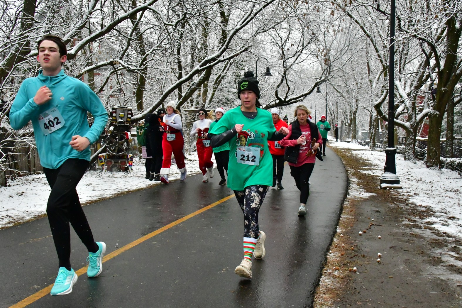 251214 - 350.jpg  (605.0 Kb)